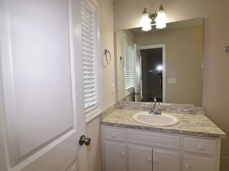 1942 Sapphire Rd — Photo 15