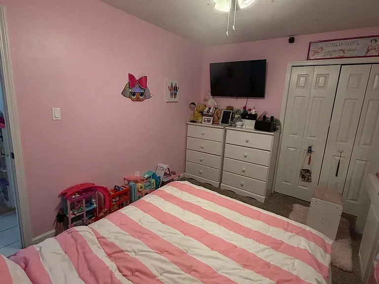 4540 Eltham Park — Photo 18