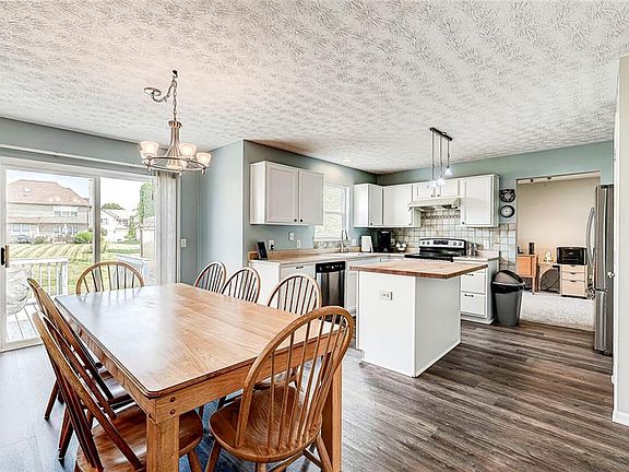 5th image of 2362 Lammermoor Ln