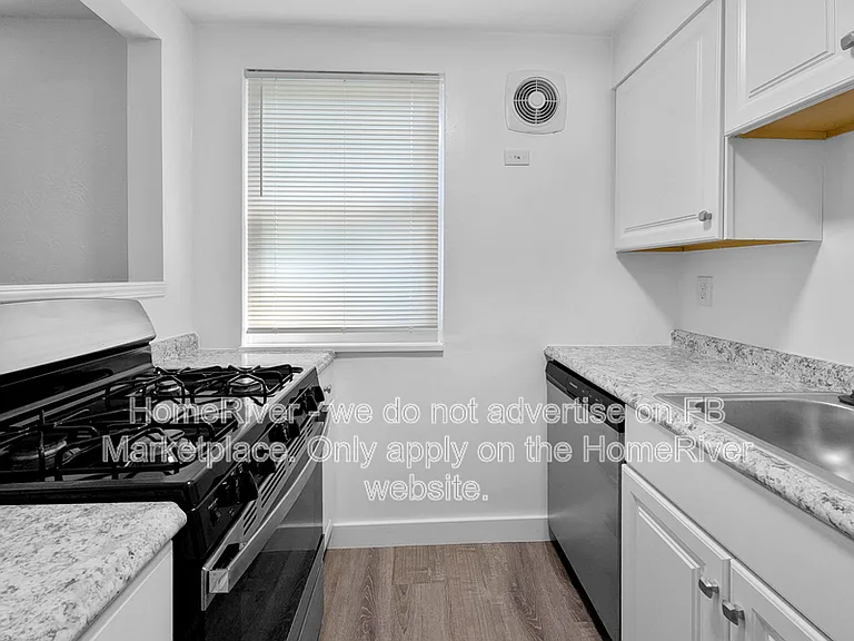 781 Cooke Dr #3 — Photo 5