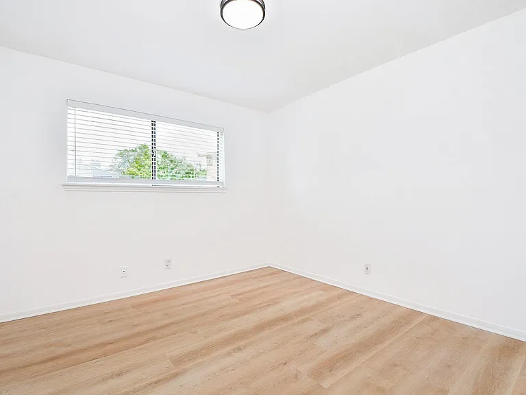 11907 Pepperdine Ln — Photo 19