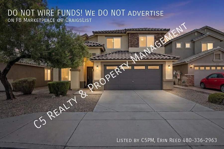Beautifully Updated 4 Bedroom Home in San Tan Heights! — Photo 2