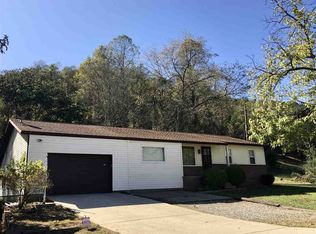 5393 Newcomb Creek Rd, Huntington, WV 25704