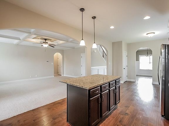5th image of 750 Sturdivant Lot 20