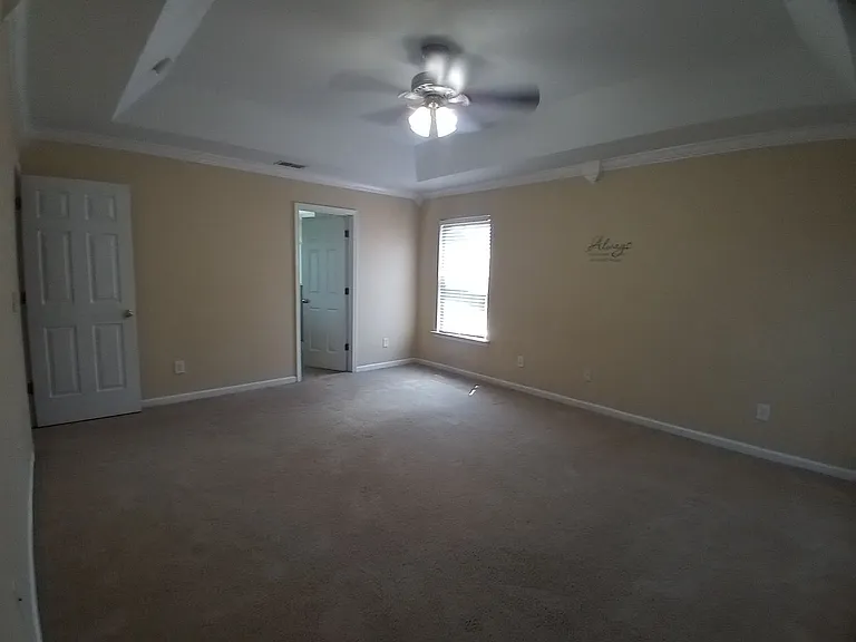 565 Batty Way — Photo 22