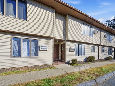 309 East Street APT 10, Plainville, CT, 06062