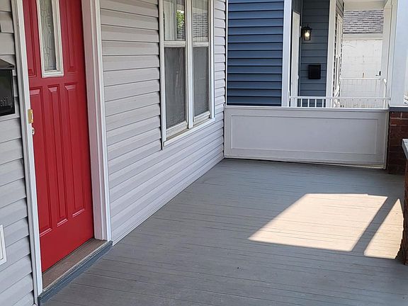 3rd image of 895 Sullivant Ave