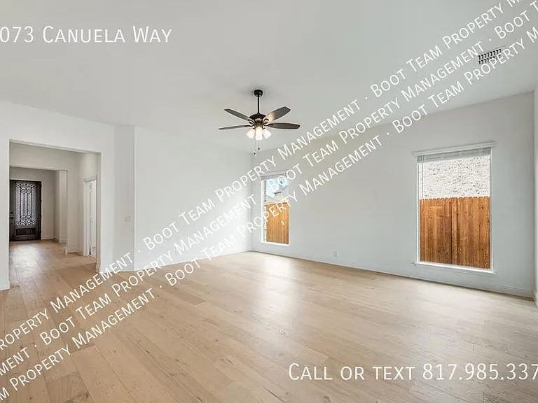 1073 Canuela Way — Photo 12