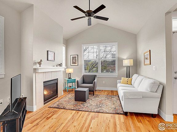 3rd image of 541 Hoyt Ln