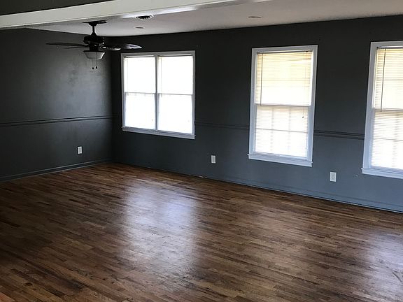 5th image of 1455 Vine St NE