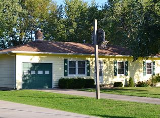 1712 Louisa Ln, Moberly, MO 65270