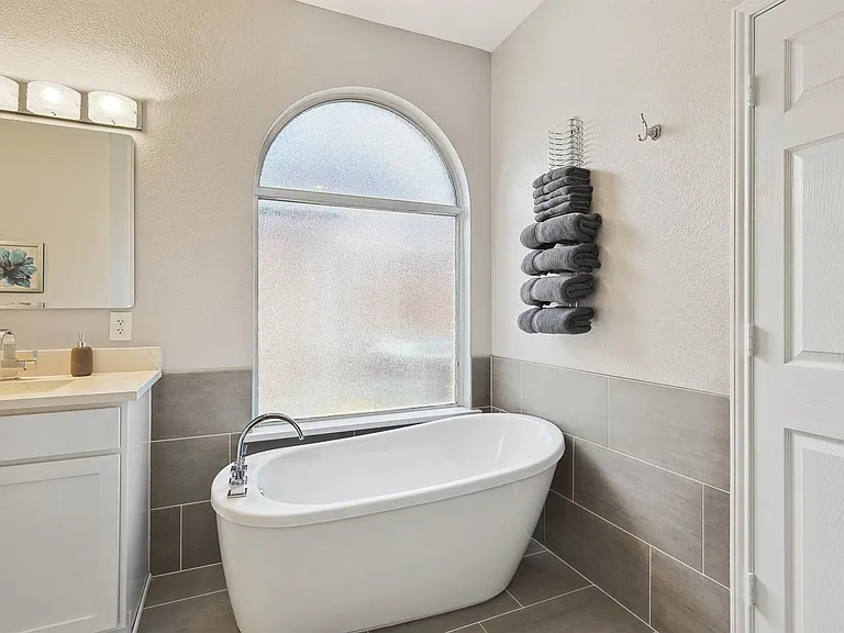 746 River Oak Way — Photo 21