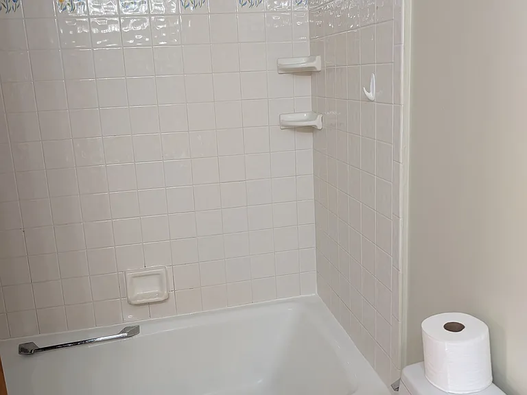 21528 Saint Gertrude St #9 — Photo 9