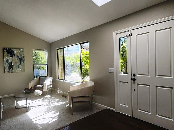 5th image of 213 Loreto Ct