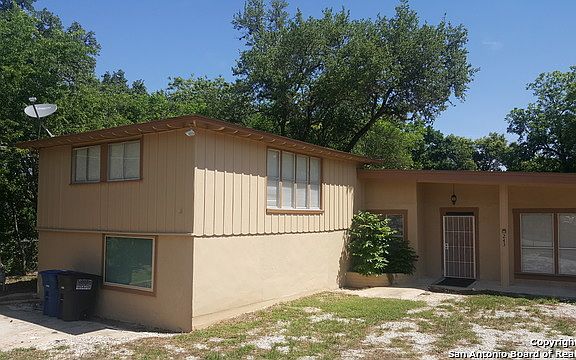 2nd image of 243 Oak Knoll Dr