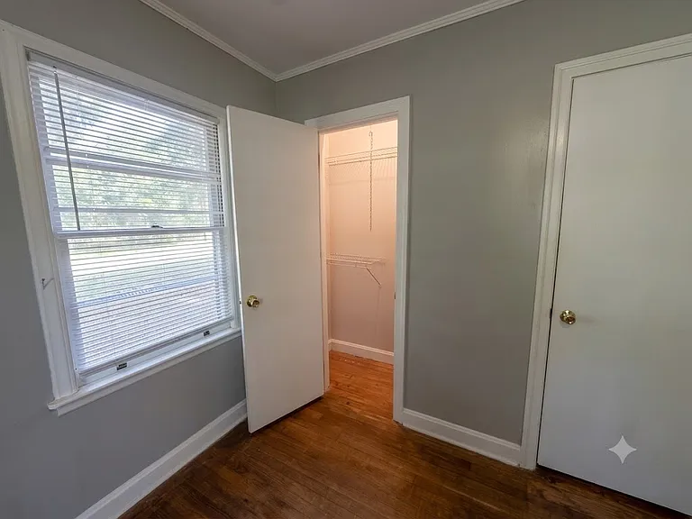 500 Pilot St — Photo 32
