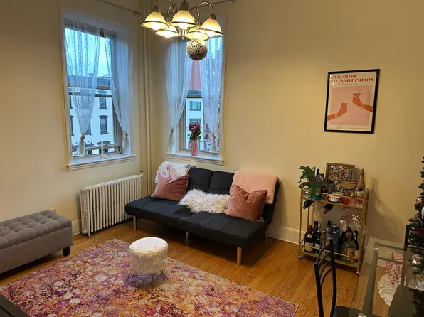 700 Washington Street image 1 of 12