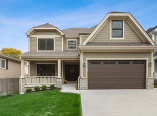 571 W Fay Ave, Elmhurst, IL