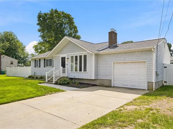 224 Trent Ave, Warwick, RI 02889