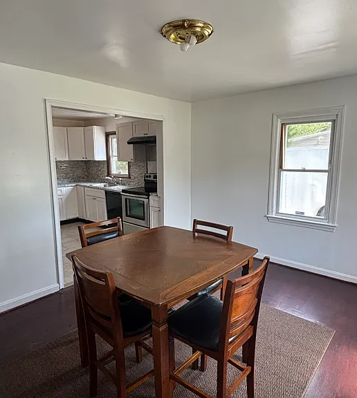 7416 Lanham Ln — Photo 4