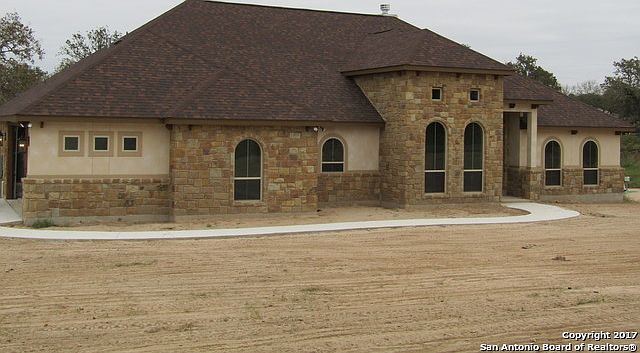 1st image of 153 Bucks Ln