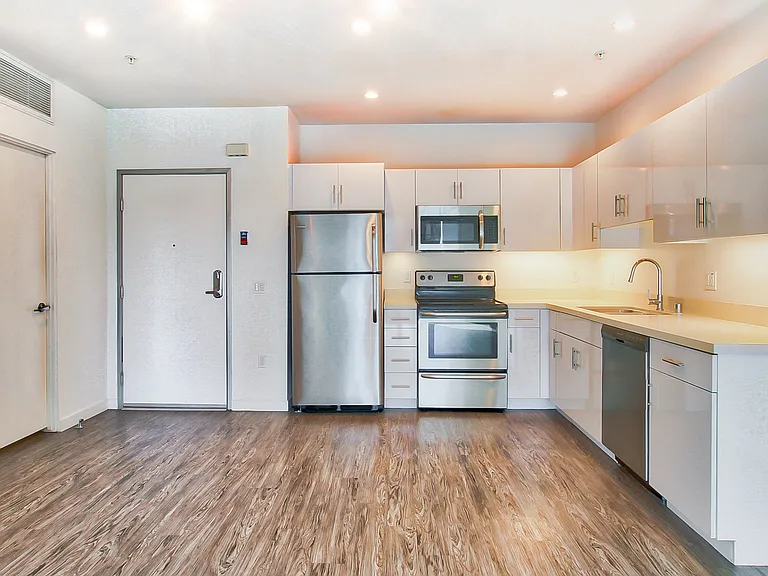 L Lofts — Photo 27