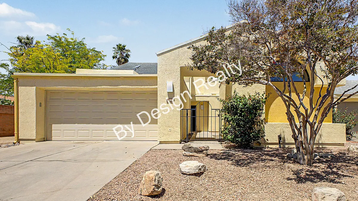 Building Photo - 5250 E Woodspring Dr