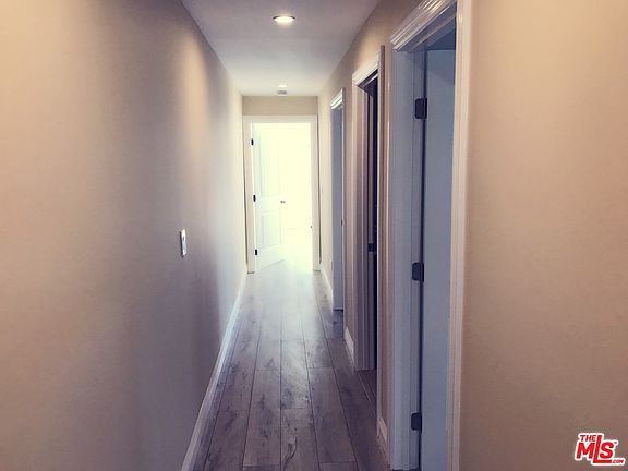 4th image of 11175 Towne Ave