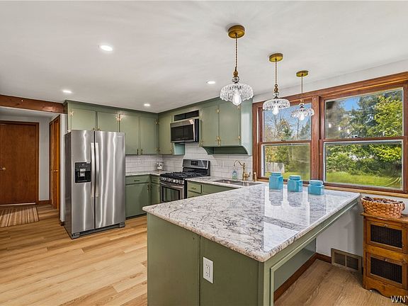 3rd image of 6164 Ward Rd
