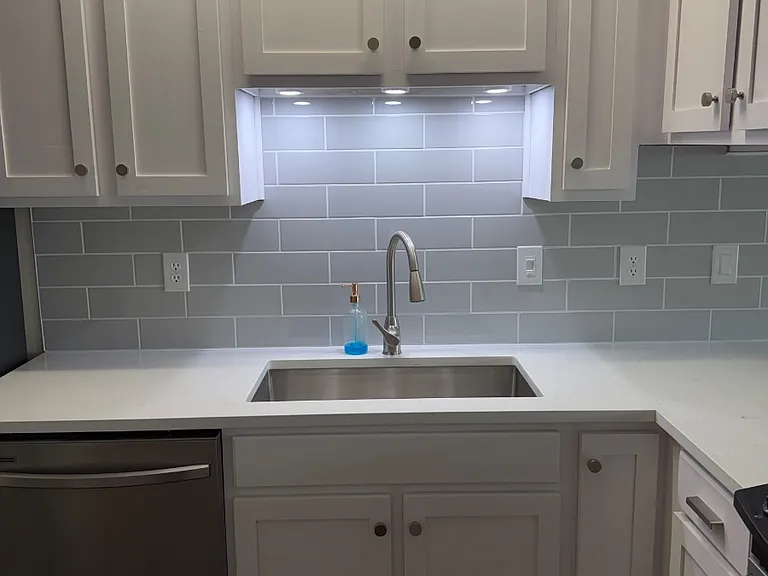 653 Carnathan Ct — Photo 6