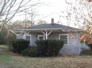 839 Pea Ridge Rd, Cornelia, GA 30531
