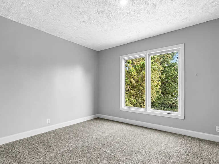 2124 Maple St — Photo 19