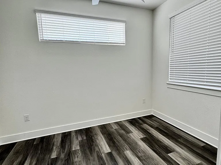 6410 Porter St #B — Photo 15