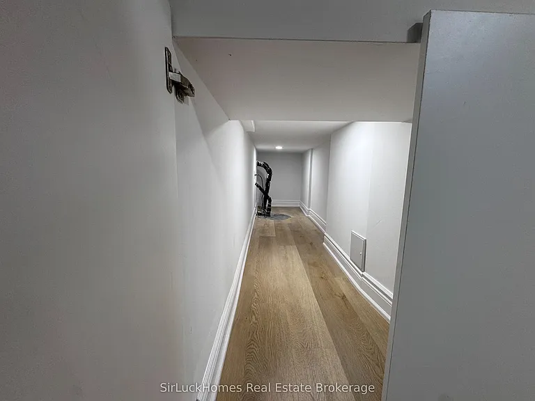 78 Starhill Cres — Photo 14