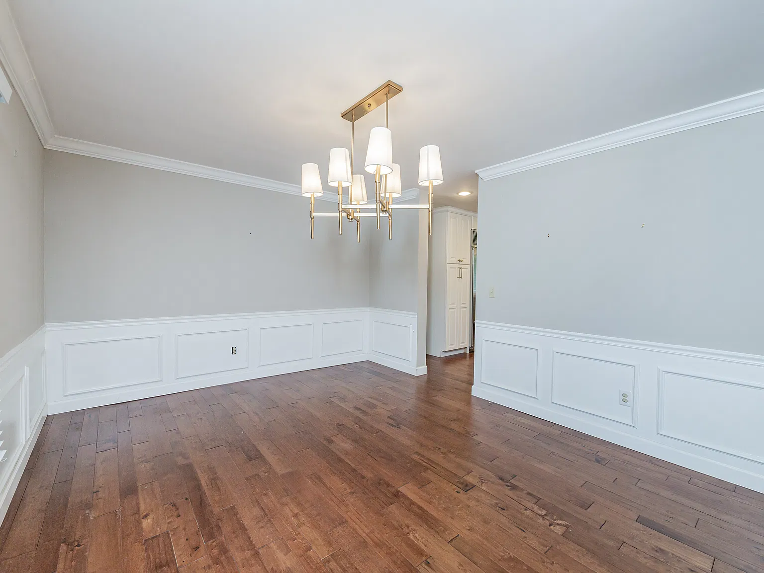 3 bed, 2181 sqft, $3,350 — Photo 2