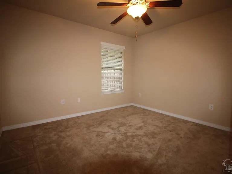 4479 Winona Ln — Photo 17