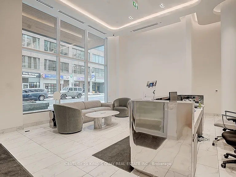 121 Saint Patrick St #722 — Photo 3