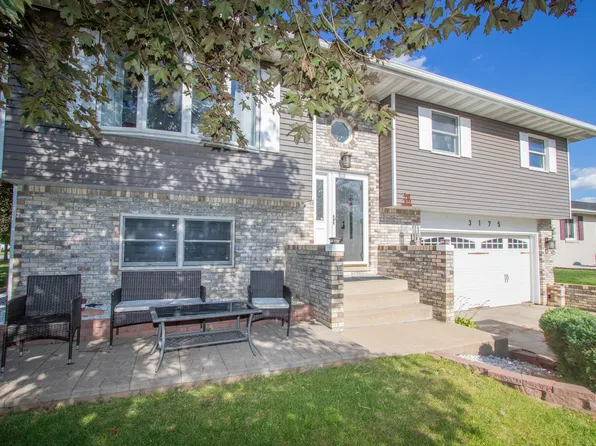 3175 Macon St, Portage, IN 46368