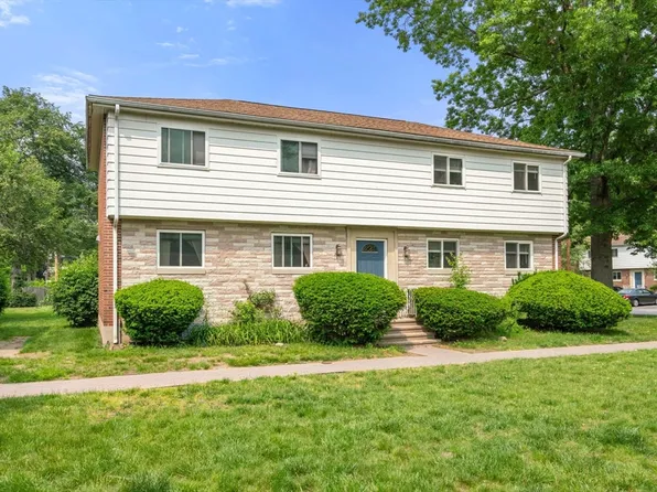 172 Bishop Dr Unit 172, Framingham, MA 01702