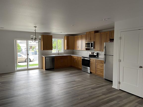 2nd image of 2821 W Marina Dr #2