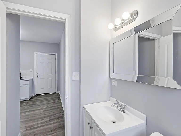 16 E 118th Pl #1F — Photo 9