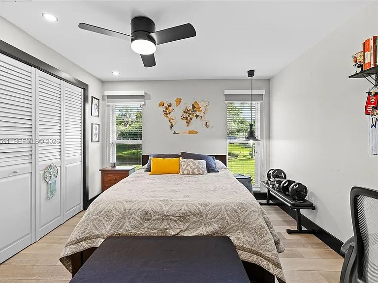 4470 SW 105th Ave — Photo 23