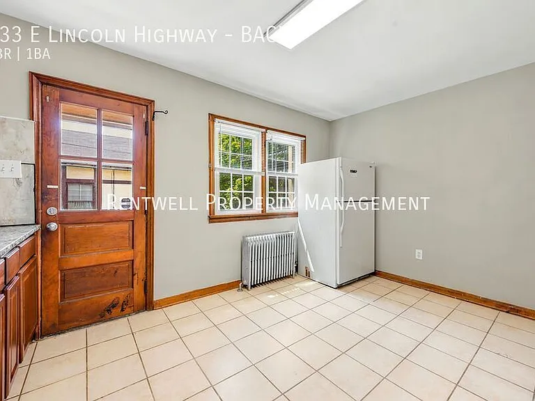 533 E Lincoln Hwy #BACK — Photo 4