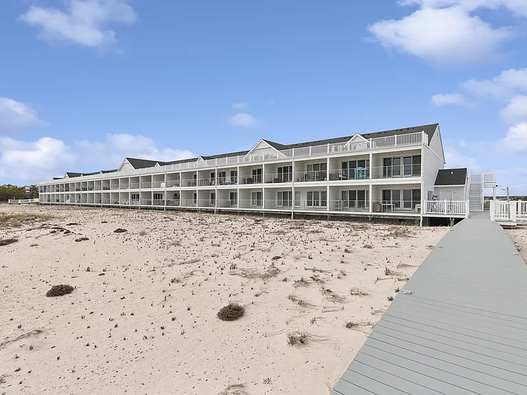 473 Dune Rd #6A — Photo 2