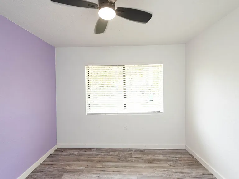 347 S Lakeside Dr — Photo 11