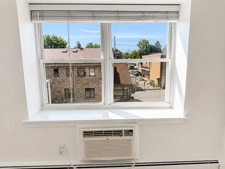 20 Jefferson St #B2 — Photo 22