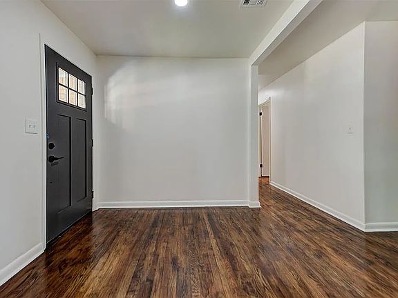 2nd image of 15144 Melrose Dr #1