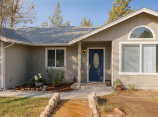 5906 Helm Pl, Weed, CA 96094