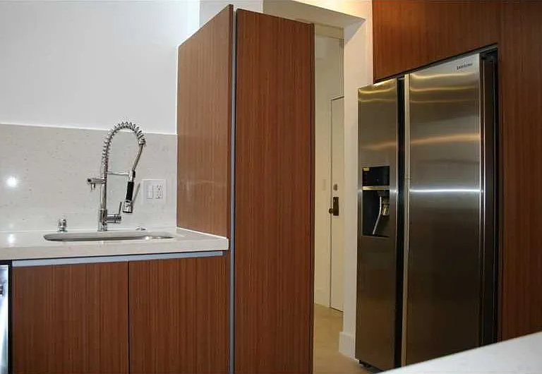 1390 Ocean Dr #402 — Photo 14