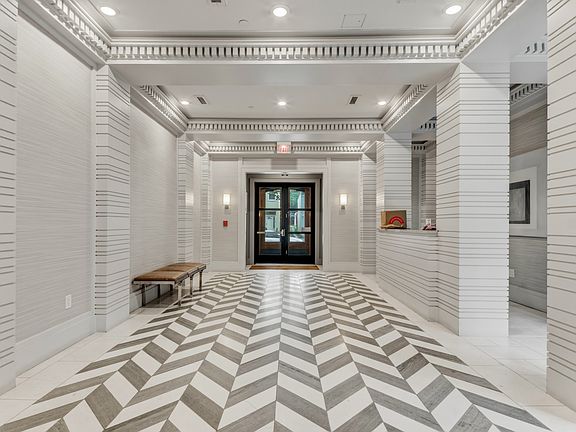 2nd image of 300 8th St NE #206